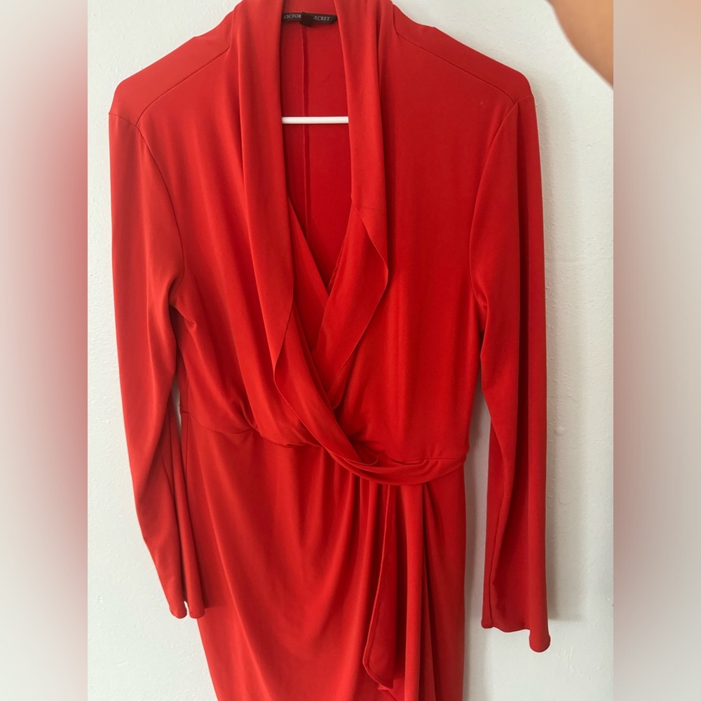 Red Dress - Picture 4 of 4